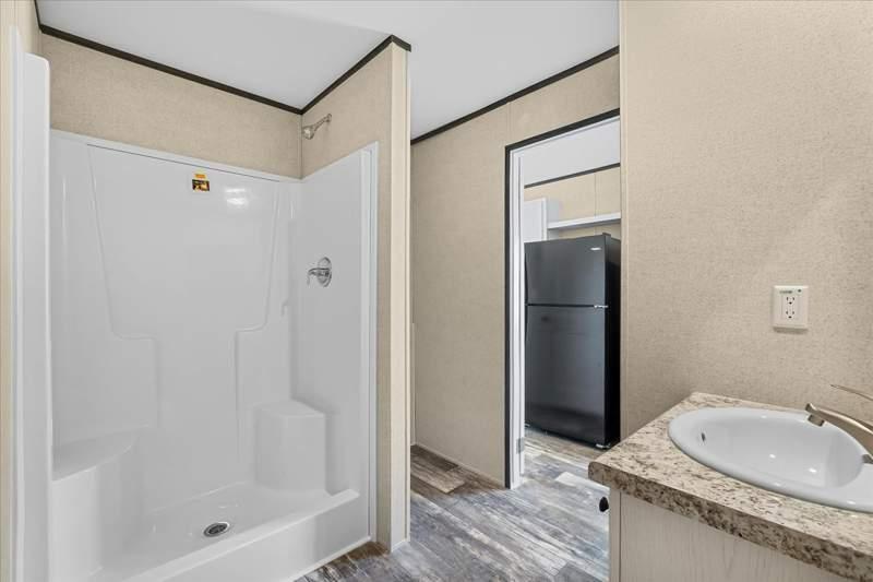 Foto del edificio - 2172 E Camp N Comfort Ln