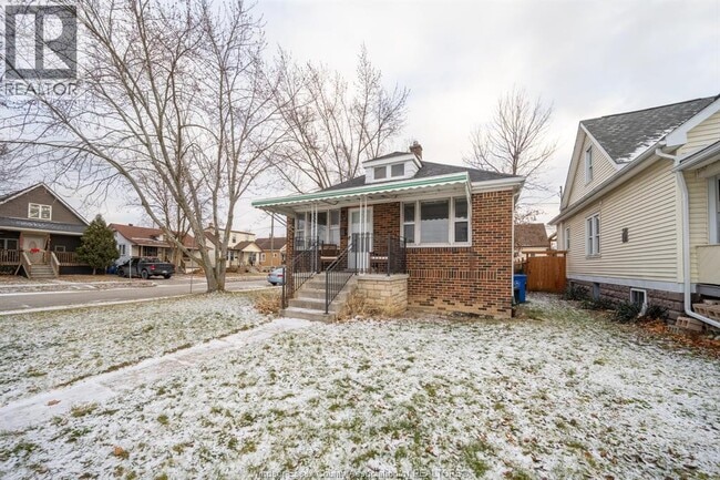 Photo du bâtiment - 837 Hanna St E