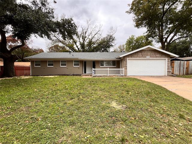 Primary Photo - 3204 Phoenix Dr
