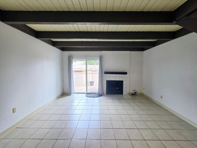 Building Photo - 3110 Van Teylingen Dr
