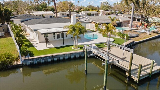 Foto del edificio - 4543 Carson St NE