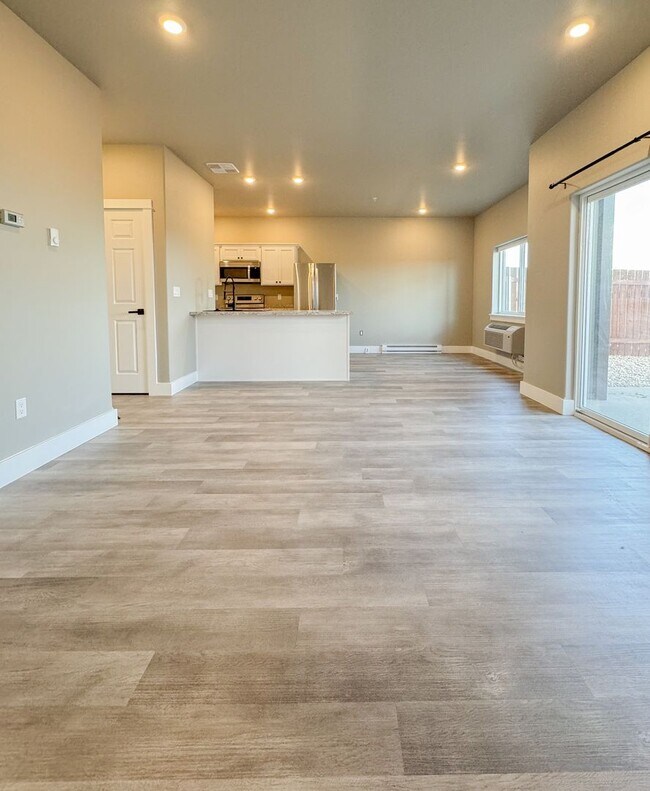 Foto del edificio - Pet Friendly 2 bed/ 2 bath unit at Soldier...