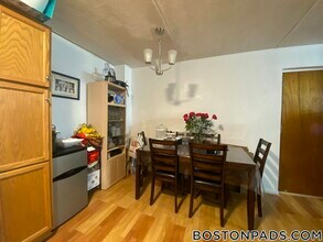 Building Photo - 175 Adams St