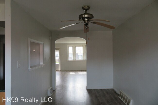 Building Photo - 3 br, 1.5 bath House - 2261 Friendship St.