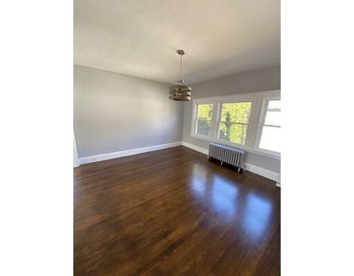 Building Photo - 487 Lagrange St