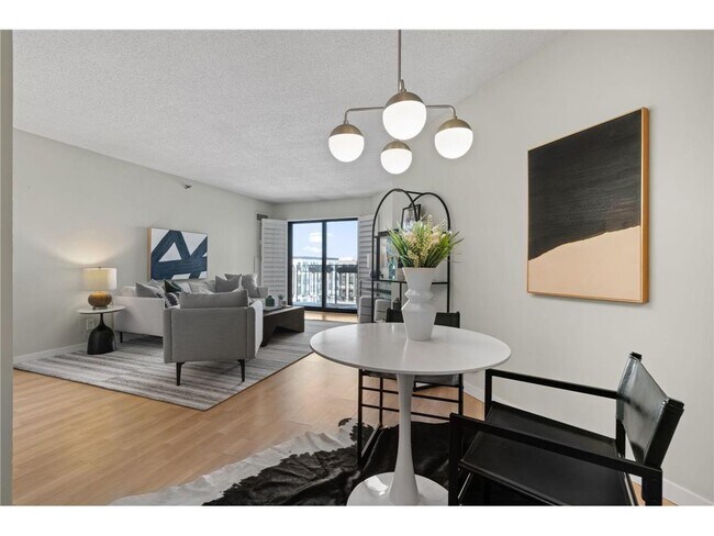 Foto del edificio - 3131 Excelsior Blvd