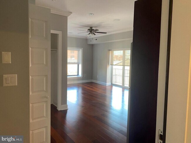 Foto del edificio - 1149 N 3rd St