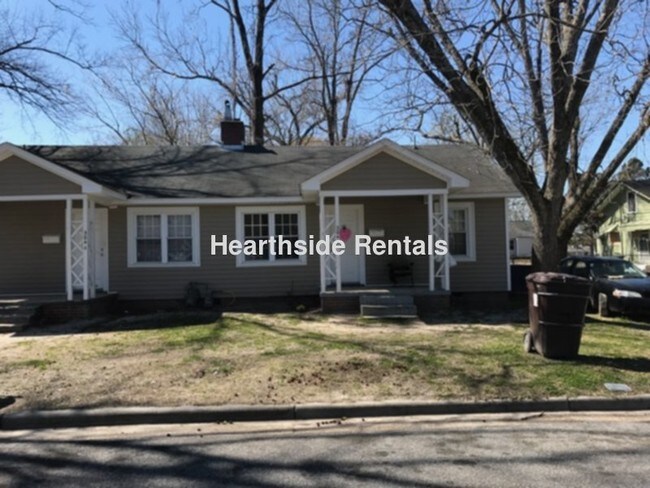 Building Photo - **2 Bedroom 1 Bath Duplex Close to Medical...