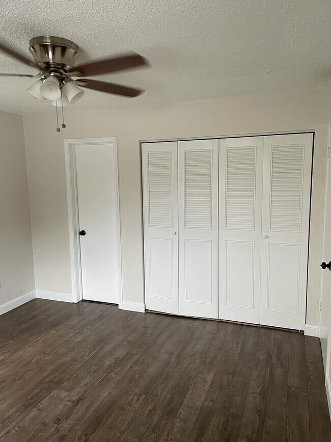 Foto del edificio - 2481 SW 82nd Ave
