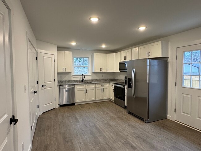 Photo - 14 Catawba Ave Townhome