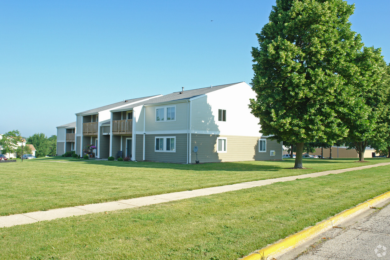 Foto principal - North Prairie Apartments of Marengo