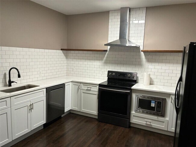 Foto del edificio - 165 Walnut St SW