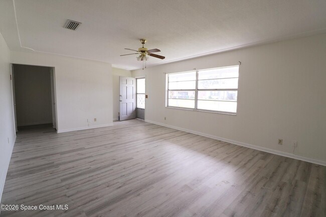 Foto del edificio - 280 Hickory Ave