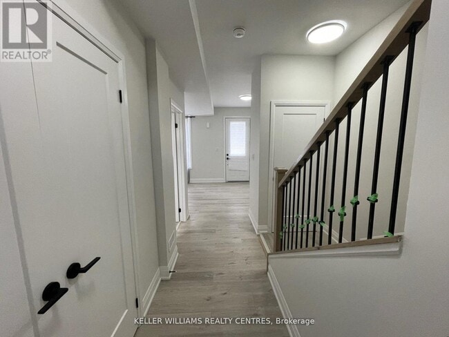 Building Photo - 450 Veterans Dr