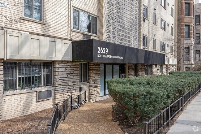 Building Photo - 2629 N Hampden Ct