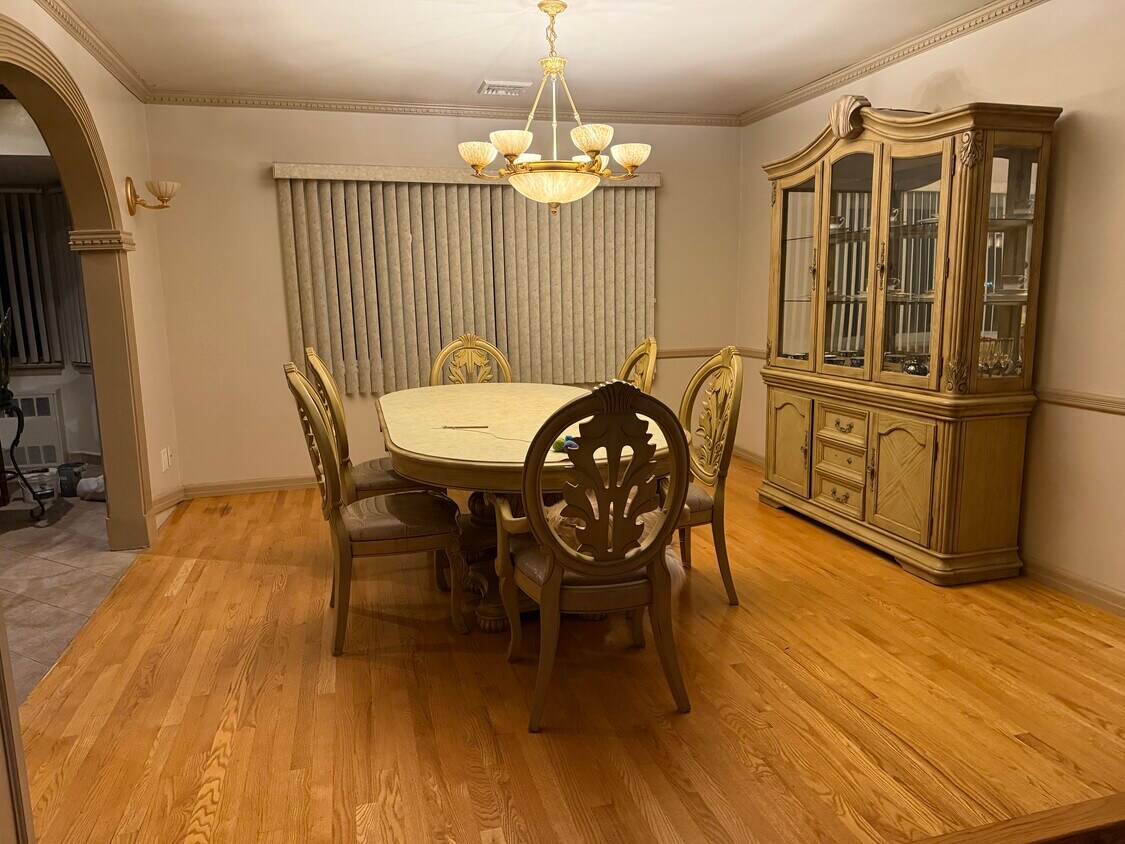 Foto principal - 51 Davison Ave