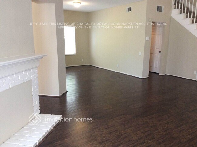 Foto del edificio - 12420 Alderglen St