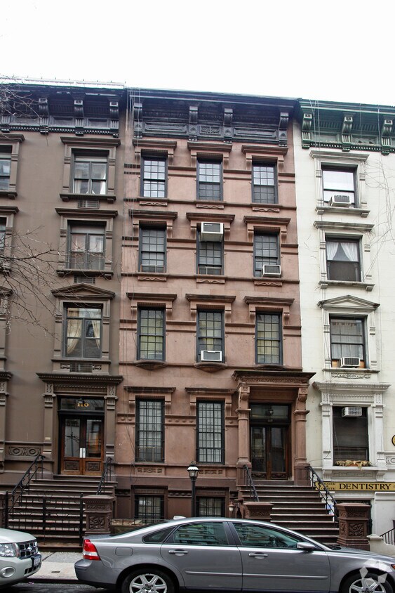 Foto del edificio - 112 W 71st St