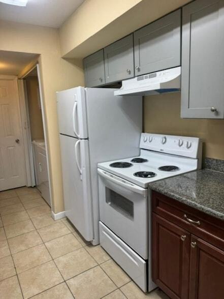 Foto del edificio - 16111 Aspenglenn Dr