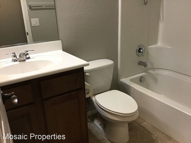 Building Photo - 3 br, 2 bath House - 2562 E Boston St.