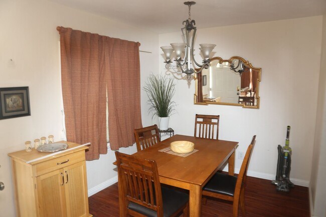 Foto del edificio - 25604 Lane St.