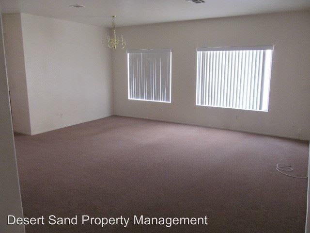 Foto del edificio - 9345 Canyon Shadows Ln