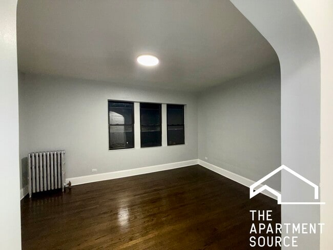 Building Photo - 5244.5 S Drexel Ave