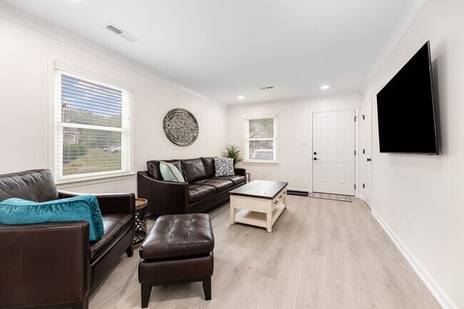 Foto del edificio - 508 Rock Cliff Ct