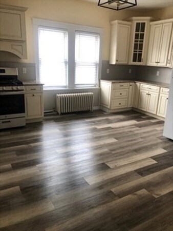 Foto del edificio - 195 Chelsea St