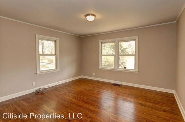 Building Photo - 2 br, 1 bath House - 2707 Pleasant Wood Dr