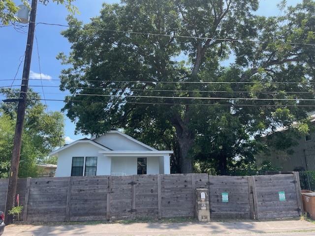 Foto principal - 4711 Red Bluff Rd