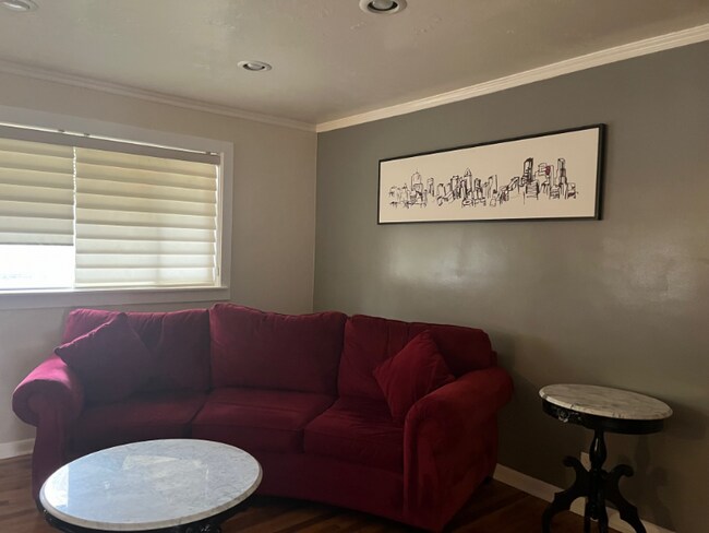 Foto del edificio - 3946 S Sunnydale Dr