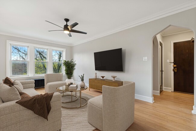 Foto del edificio - 5953 N Greenview Ave