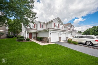 Building Photo - 831 Genesee Dr