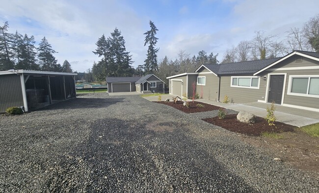 Building Photo - Secluded, Fully Remodeled 2-Bed Home on 2....