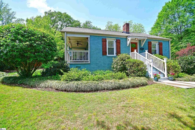 Foto del edificio - 108 Hillcrest Cir