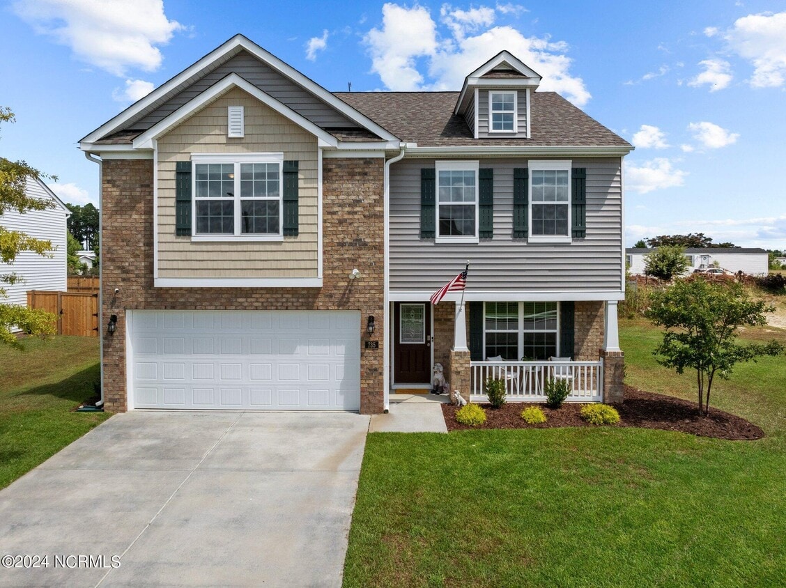 Foto principal - 735 Lake Tyler Dr