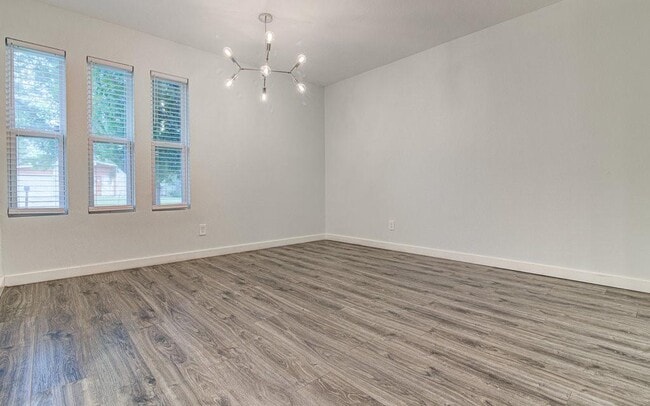 Building Photo - 3501 Rockhurst Ln