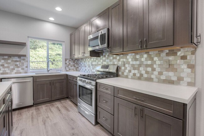 Building Photo - Spacious 5-Bedroom Lake Rancho Viejo Rental with Loft & No Rear Neighbors