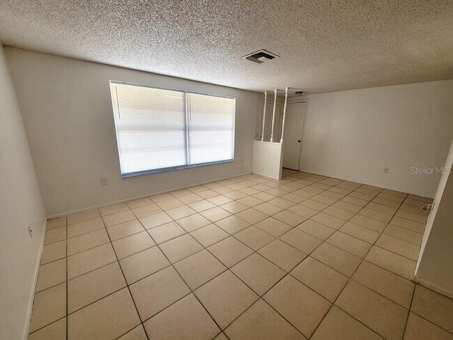 Foto del edificio - 7221 Stone Rd