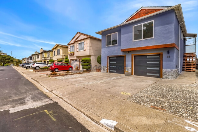 Building Photo - 85 Mira Vista Ct