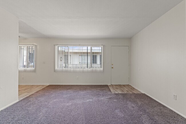 Foto del edificio - 1101-1111 E 11th Street