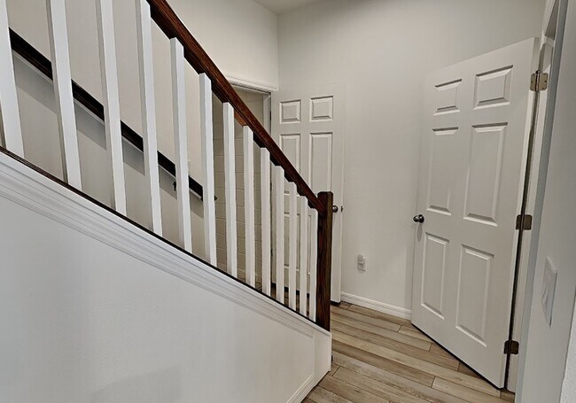 Building Photo - 2359 Garden Belle Dr