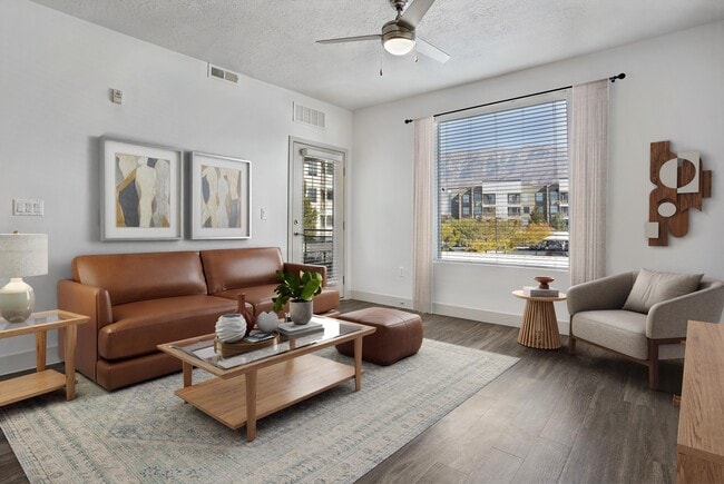 Living Room - Canyon View Crossing