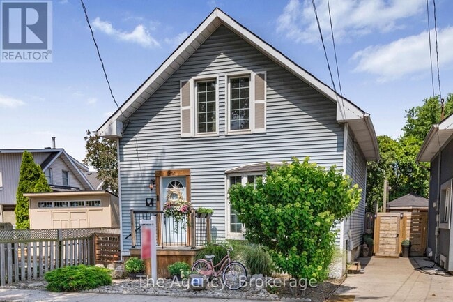 Building Photo - 1 Mareve Ave