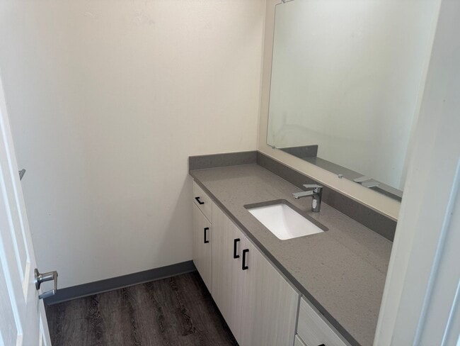 Foto del edificio - Bres01