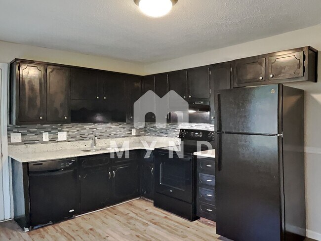 Building Photo - 6500 Kathy Cir