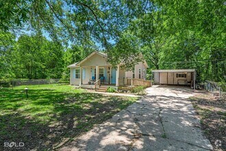 Building Photo - 113 Oak Ridge Dr