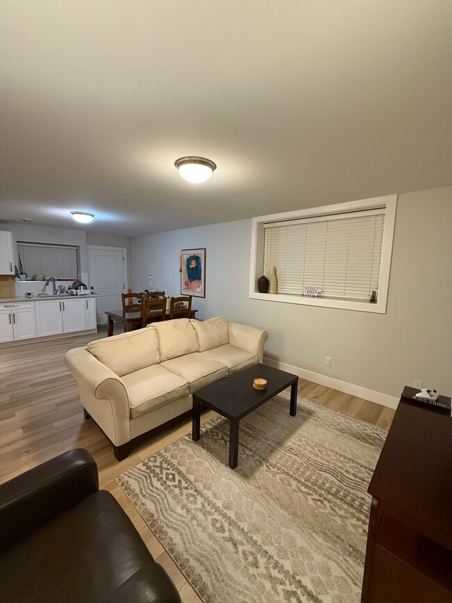 Photo du bâtiment - 1511 Haversley Av