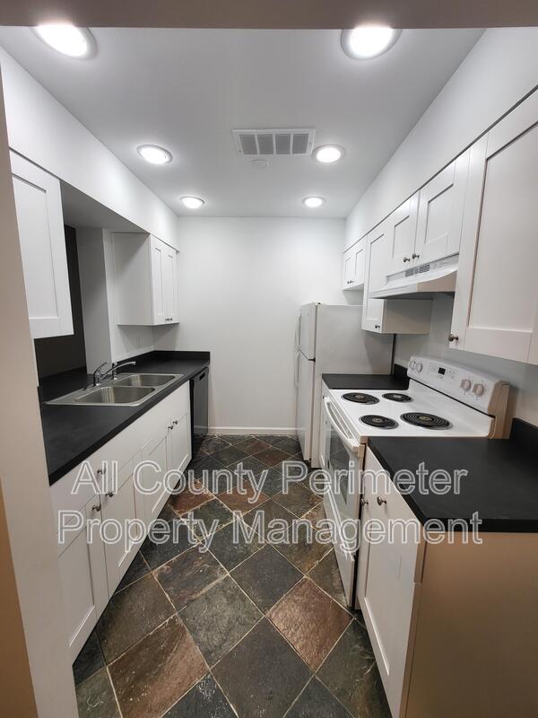 Photo - 3083 Colonial Way Apartment